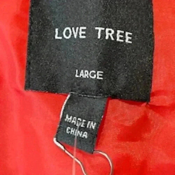 New Love  Tree Hooded Quilted Red  puffer  Vest Women’s Sz Large‎ NWT - Picture 10 of 10